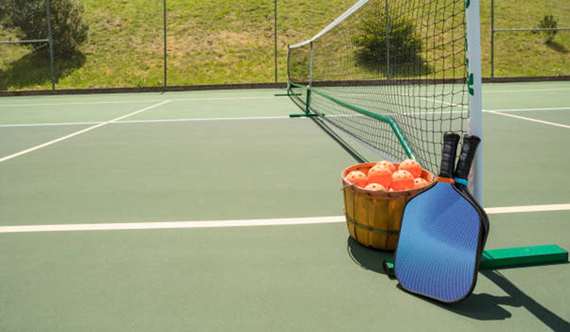 Pickleball: How to Play and How to Score